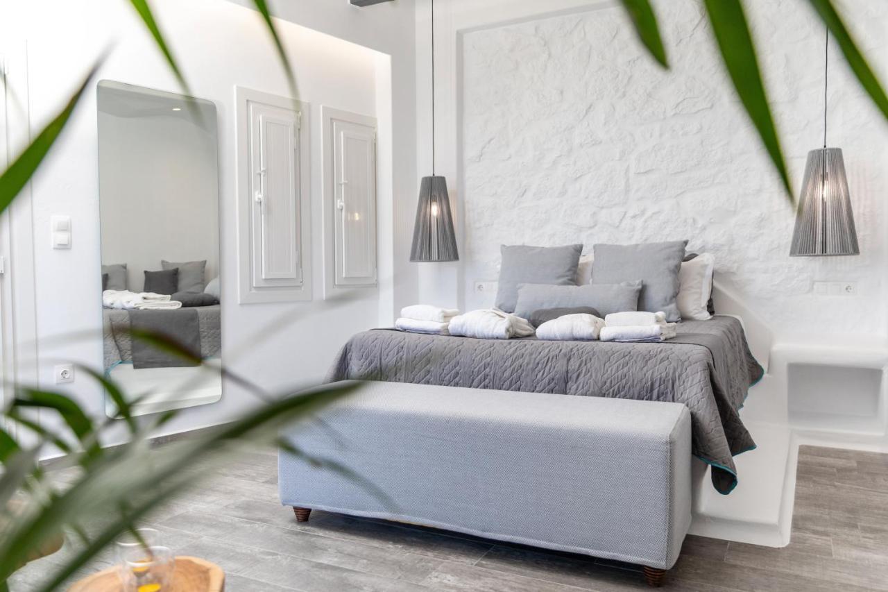 El_Puerto Luxury Port Suites Naxos City Exterior foto